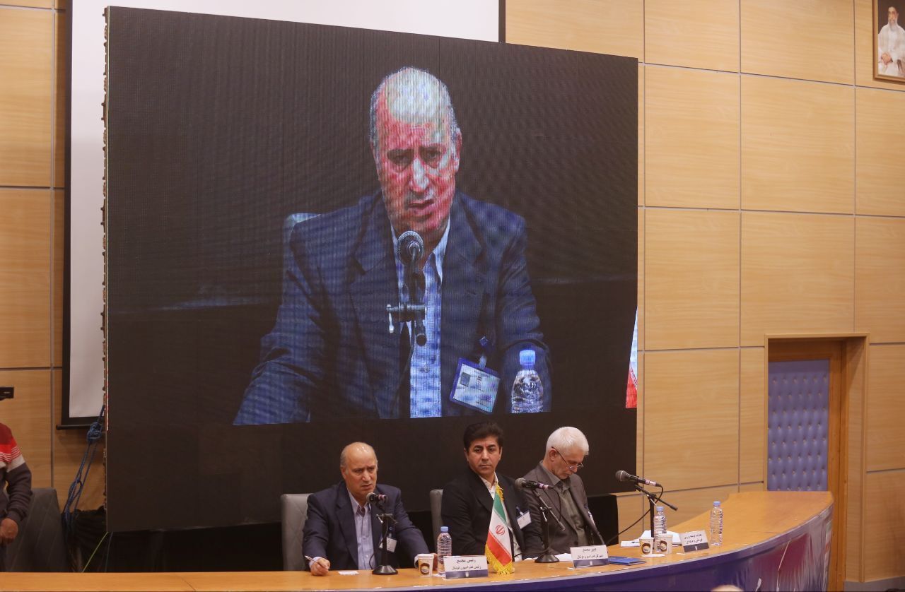 سازمان لیگ بدون دستور جلسه چطور خصوصی شد؟/ رای های لب مرزی زنگ خطری برای تاج سازمان لیگ بدون دستور جلسه چطور خصوصی شد؟/ رای های لب مرزی زنگ خطری برای تاج