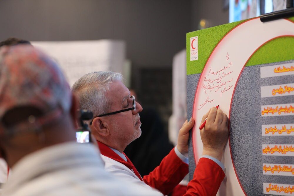 امنیت حضور بی وقفه هلال احمر در حوادث و سوانح امنیت آفرین است