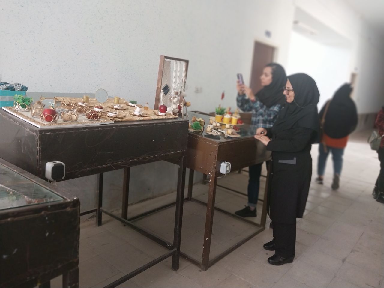 ترنم رنگ ها آوای خلاقیت؛ از دست سازه های دانشجویان تا مهارت های تفکر و هوش ترنم رنگ ها آوای خلاقیت؛ از دست سازه های دانشجویان تا مهارت های تفکر و هوش