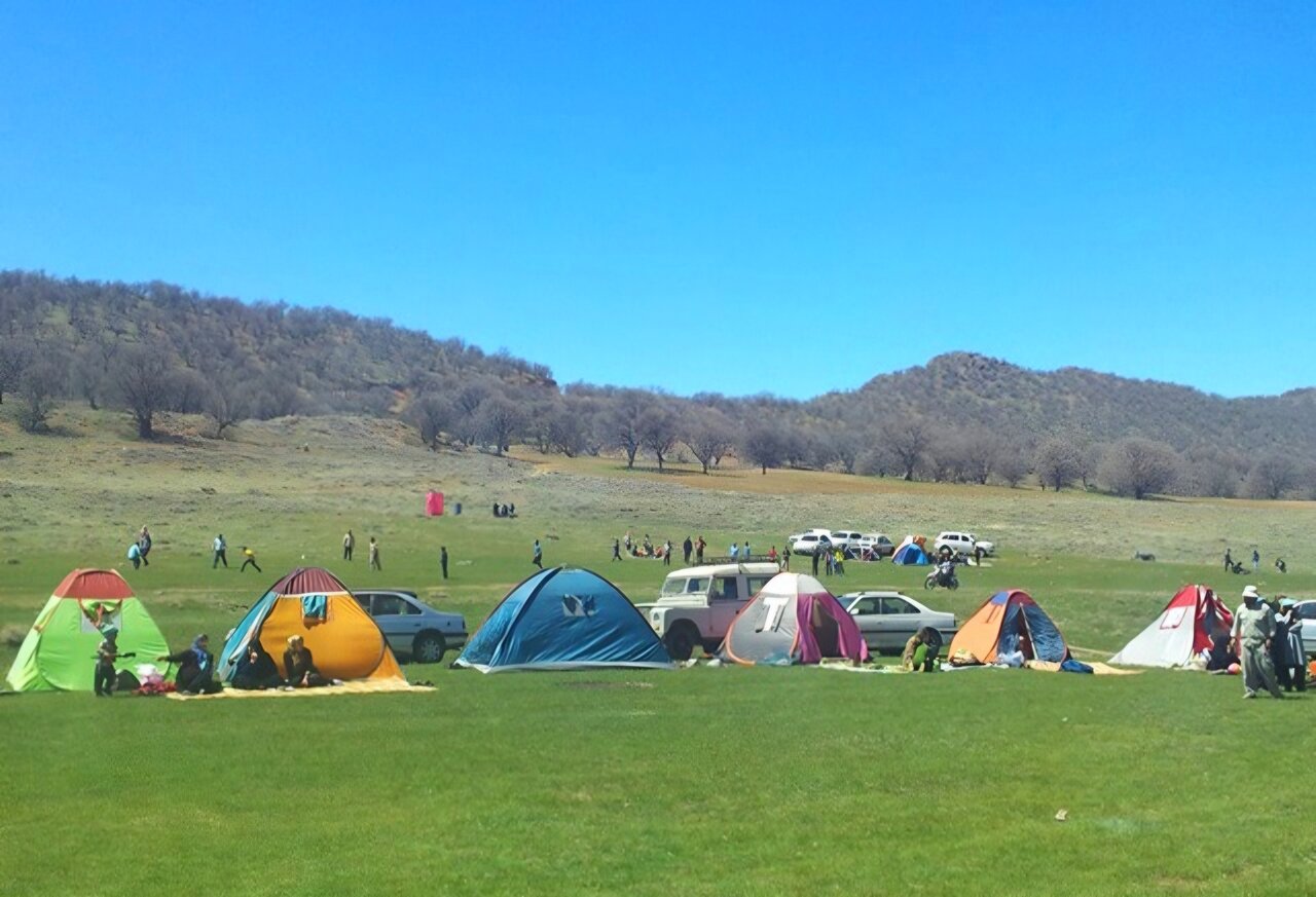 برخورد قاطع با تخلف حمل مسافر با وسایل نقلیه باربری در روز طبیعت - خبرگزاری مهر | اخبار ایران و جهان