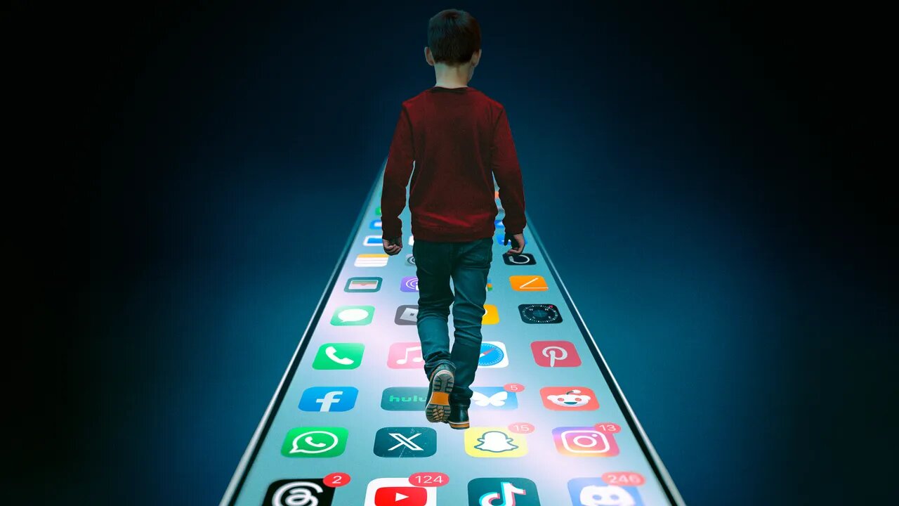 اعلام عمومی برای خودکشی در شبکه های اجتماعی/ نه قهرمان سازی کنید نه فحاشی و تحقیر!/ «اعلام تصمیم به خودکشی بسیار جدی است»