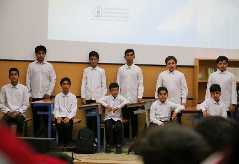 ترویج فرهنگ نماز با نگاه لذت بخش و نشاط آور در مدارس/ نمازخانه های جذاب کلید اشتیاق دانش آموزان