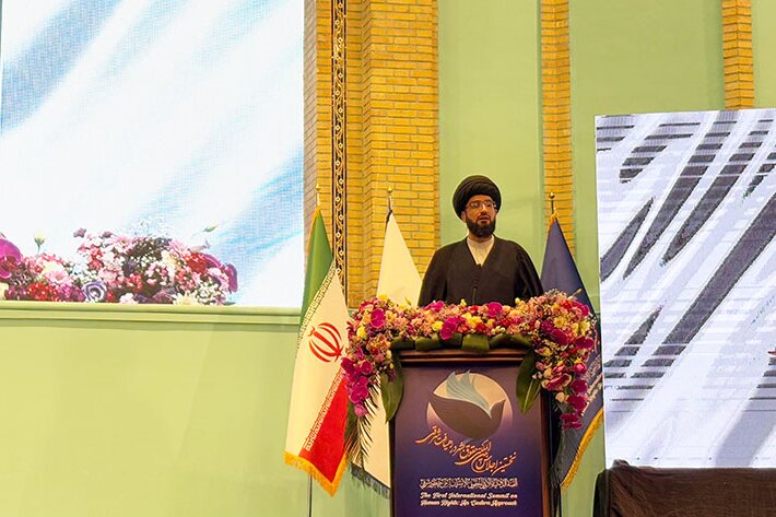 «حقوق بشر شرقی تلاشی برای بازاندیشی متناسب با ارزش های مشترک انسانی است»