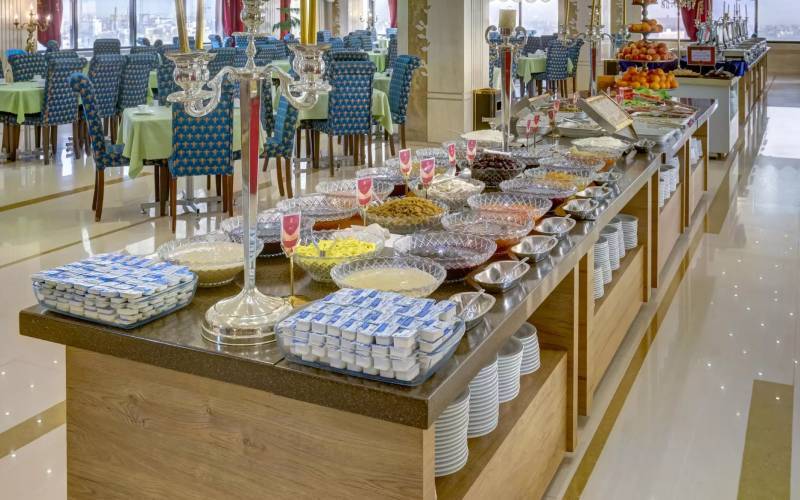 تجربه ای خاص در رستوران سلف هتل سی نور مشهد تجربه ای خاص در رستوران سلف هتل سی نور مشهد