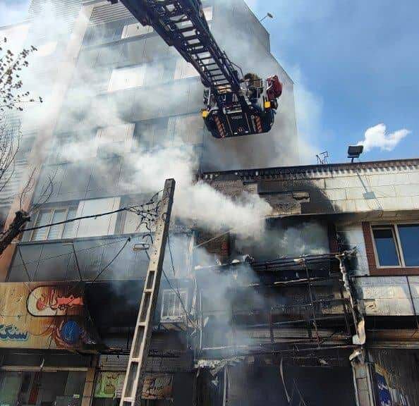 آتش سوزی گسترده در تعویض روغنی بدون مصدوم خاموش شد