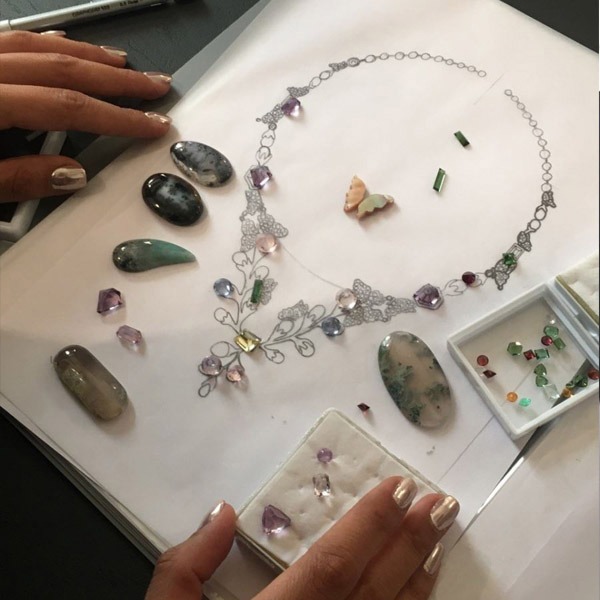 جواهرات | آموزش آموزش جواهر دوزی: گامی به سوی طراحی و ساخت جواهرات دست ساز